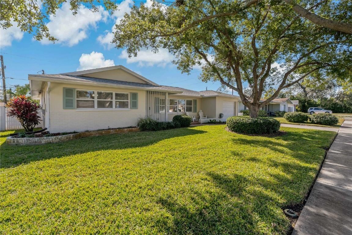 2211 Morningside Dr., Clearwater, FL 33764