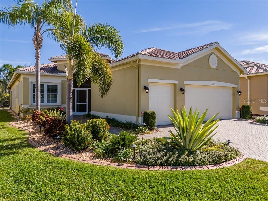 16122 Cedar Key Dr, Wimauma, FL 33598