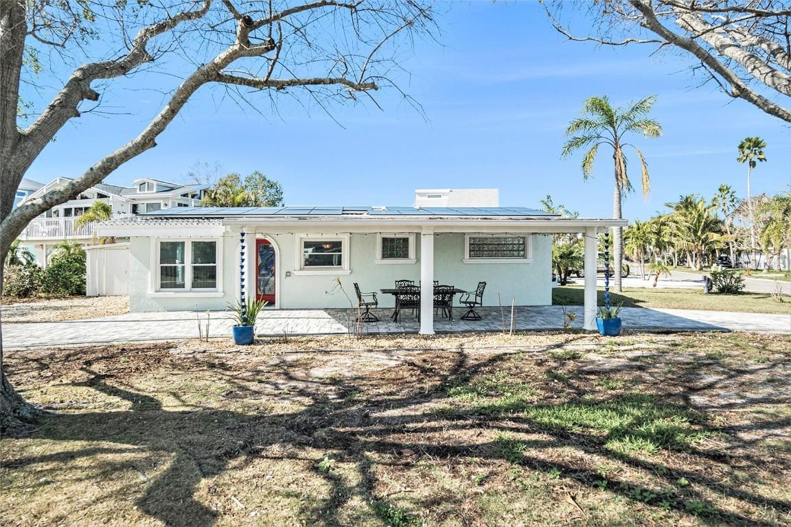17602 Sterling Ter., Redington Shores, FL 33708