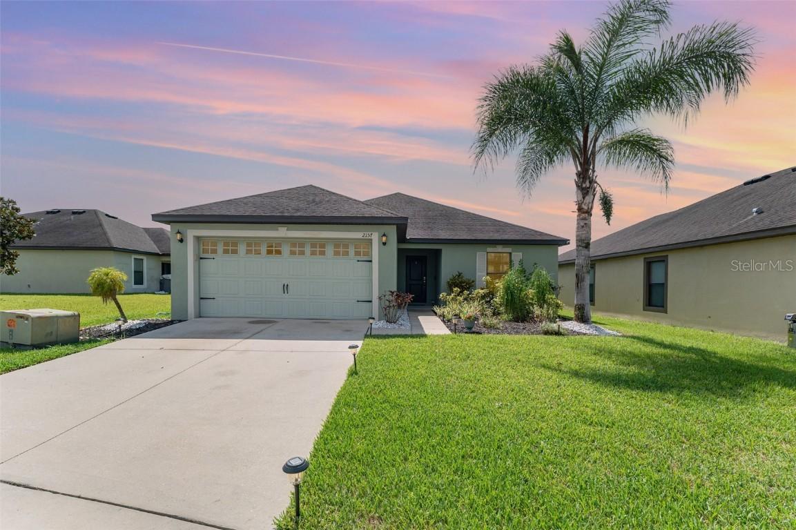 2157 Geneva Dr., Lakeland, FL 33805