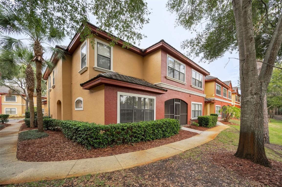 2254 Chianti Pl. #68, Palm Harbor, FL 34683