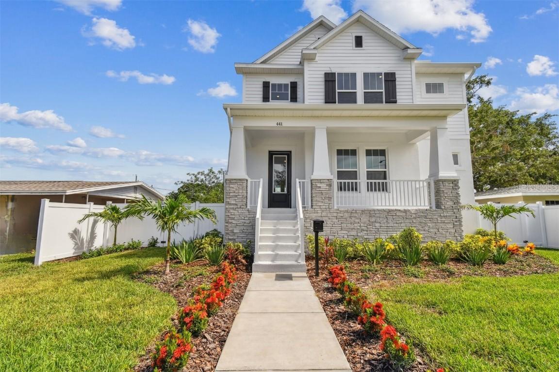441 42nd Ave., St Petersburg, FL 33703