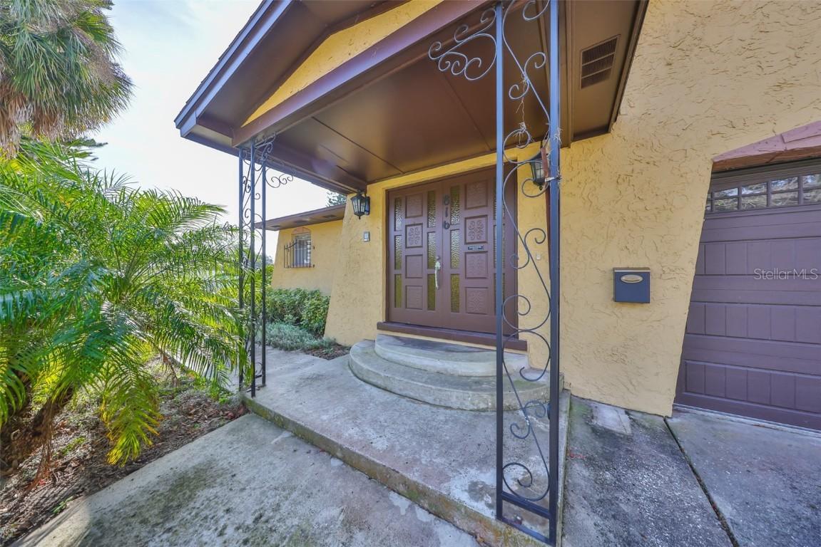 816 Knight St., Seffner, FL 33584