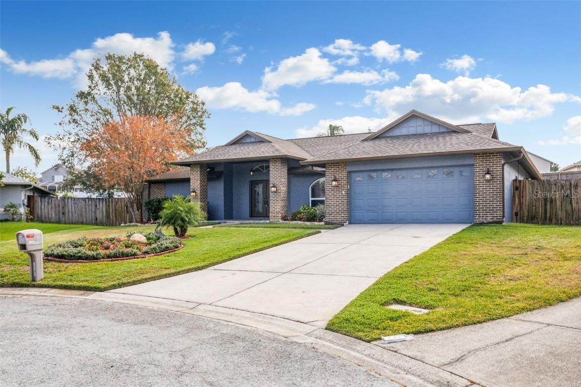 3745 Hillview Ct., Land O Lakes, FL 34639