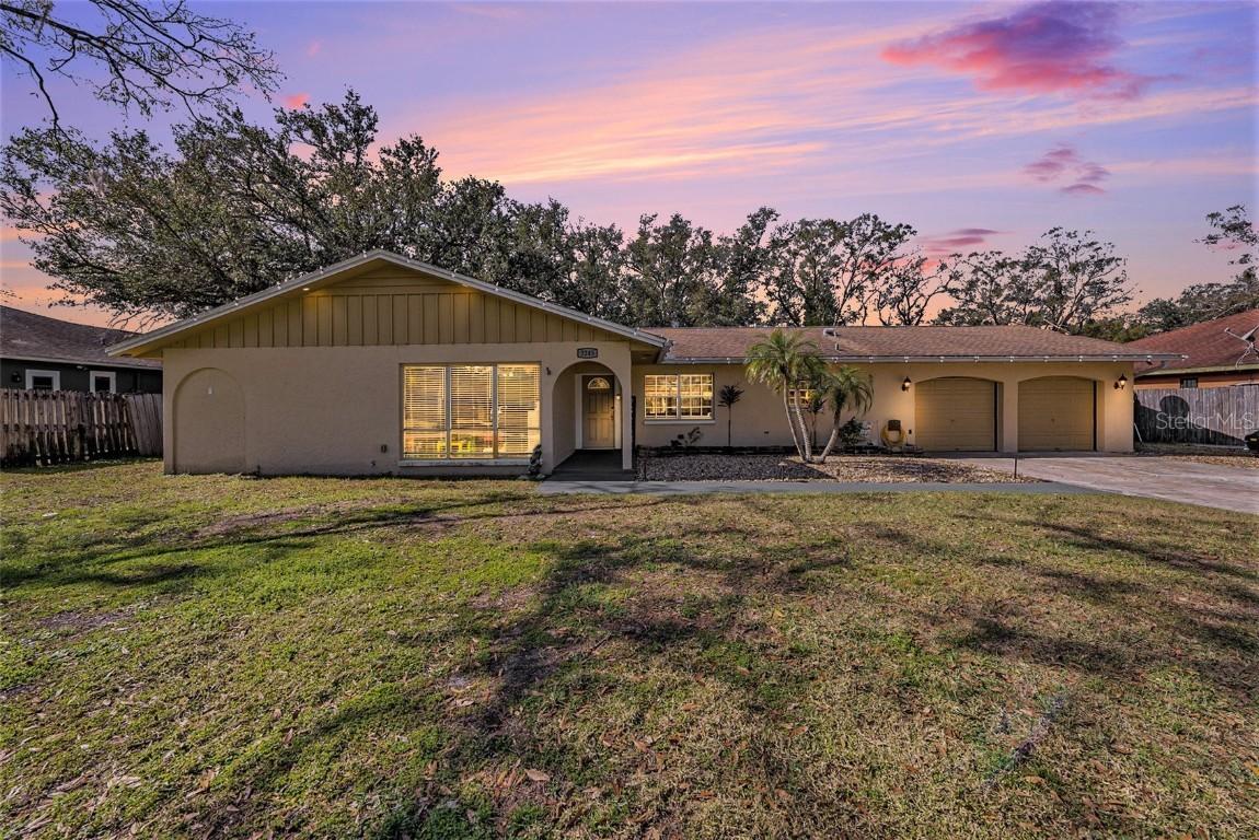 3245 Canal Pl., Land O Lakes, FL 34639