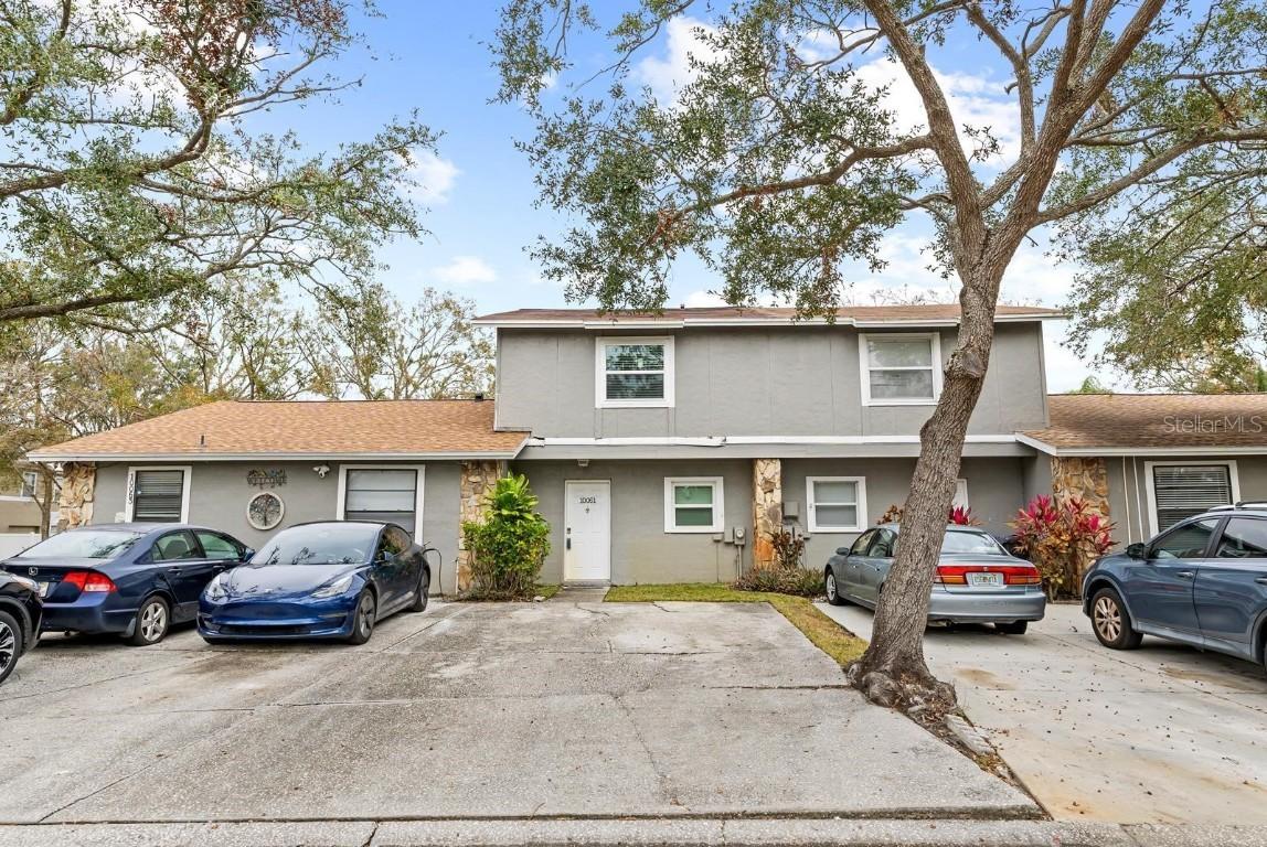 10061 S Lake Oak Cir., Tampa, FL 33624
