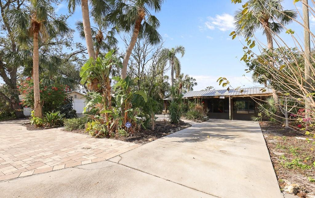 8825 Oak St., Riverview, FL 33578