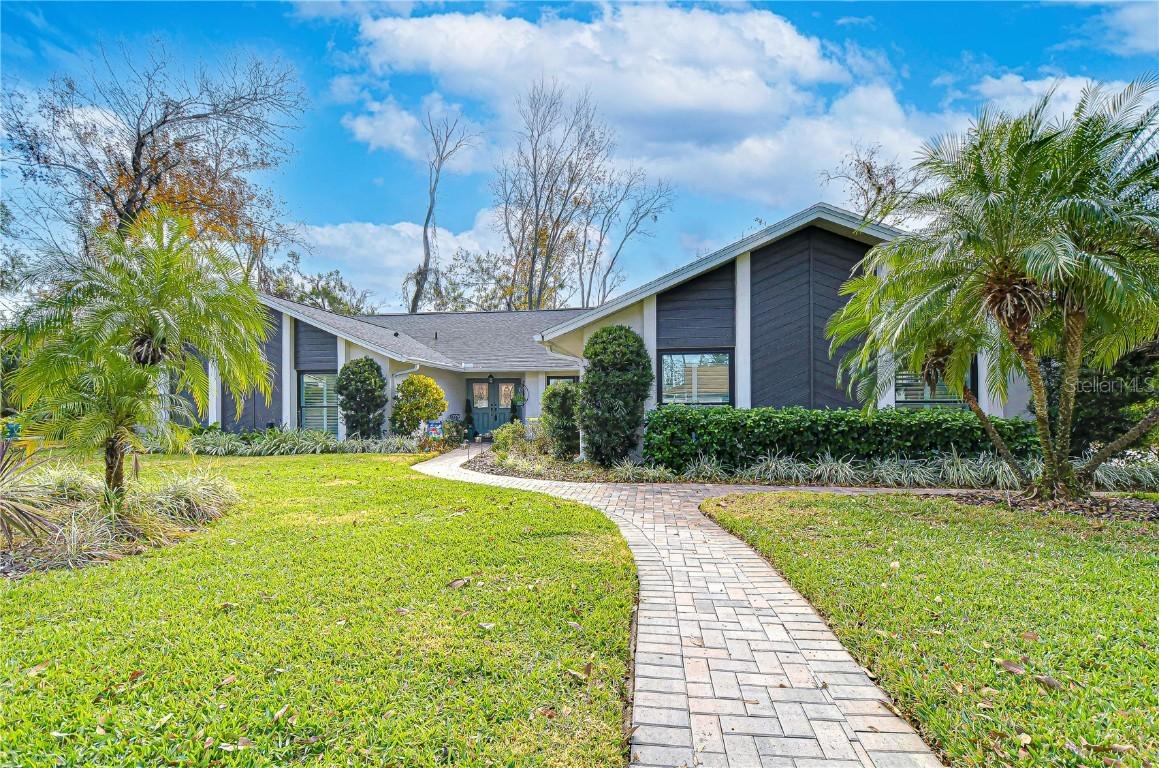105 Locust Dr., Brandon, FL 33511