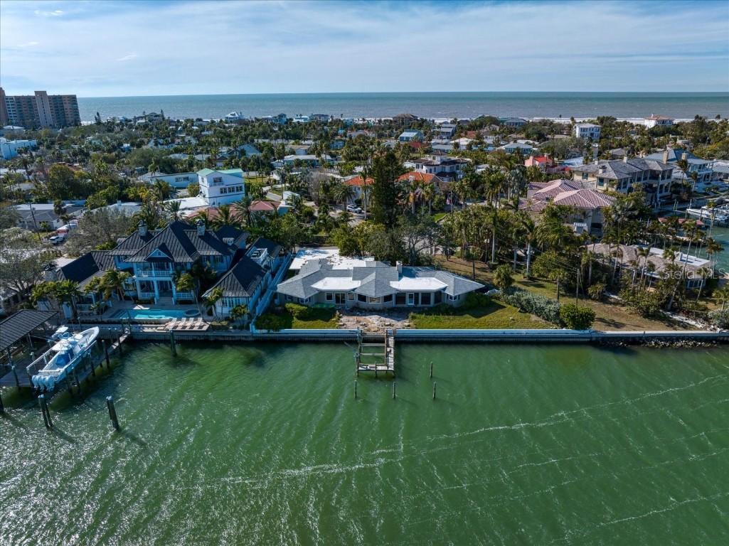 981 Bay Esplanade, Clearwater Beach, FL 33767