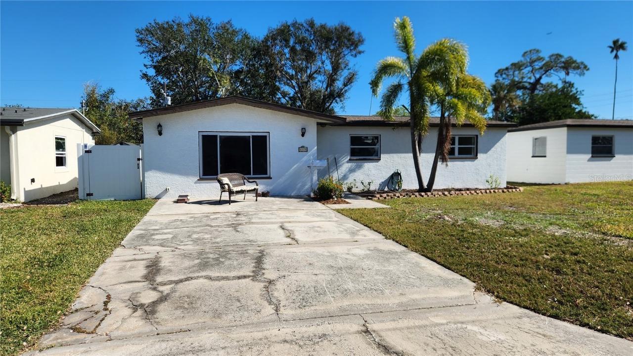 4119 Harrisburg St., St Petersburg, FL 33703