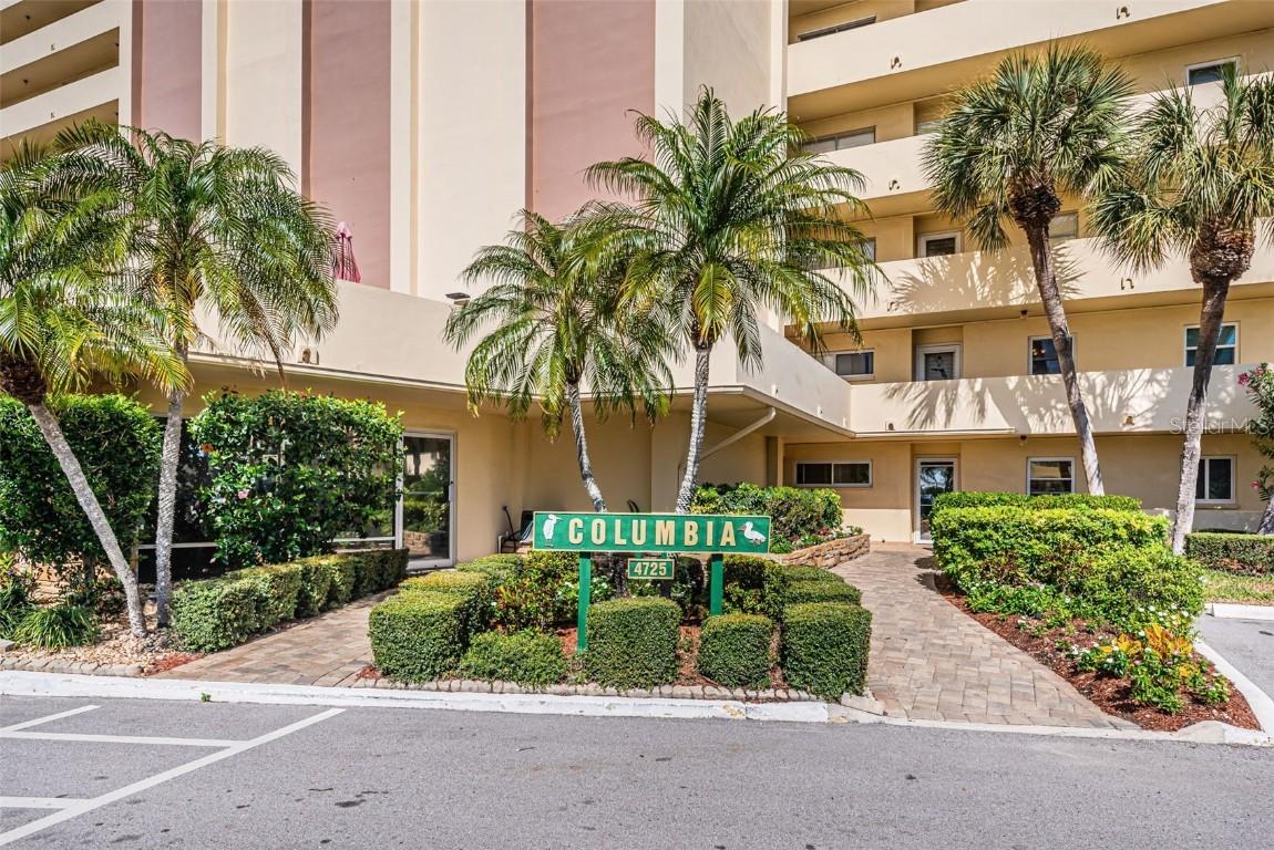 4725 Cove Cir. #211, St Petersburg, FL 33708