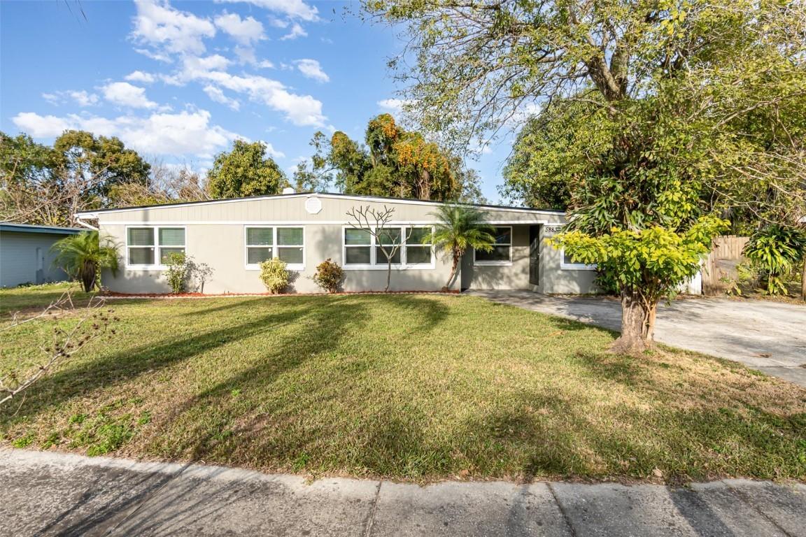5883 Dogwood Dr., Orlando, FL 32807