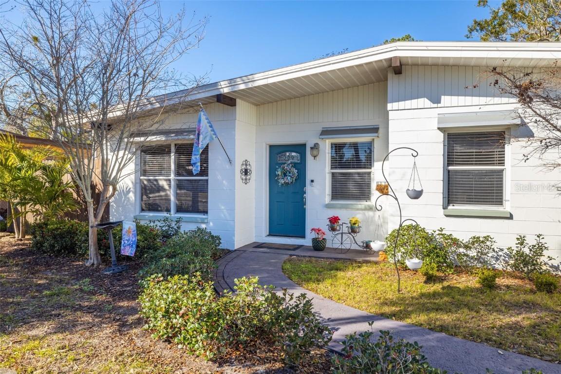 416 Country Club Dr., Oldsmar, FL 34677