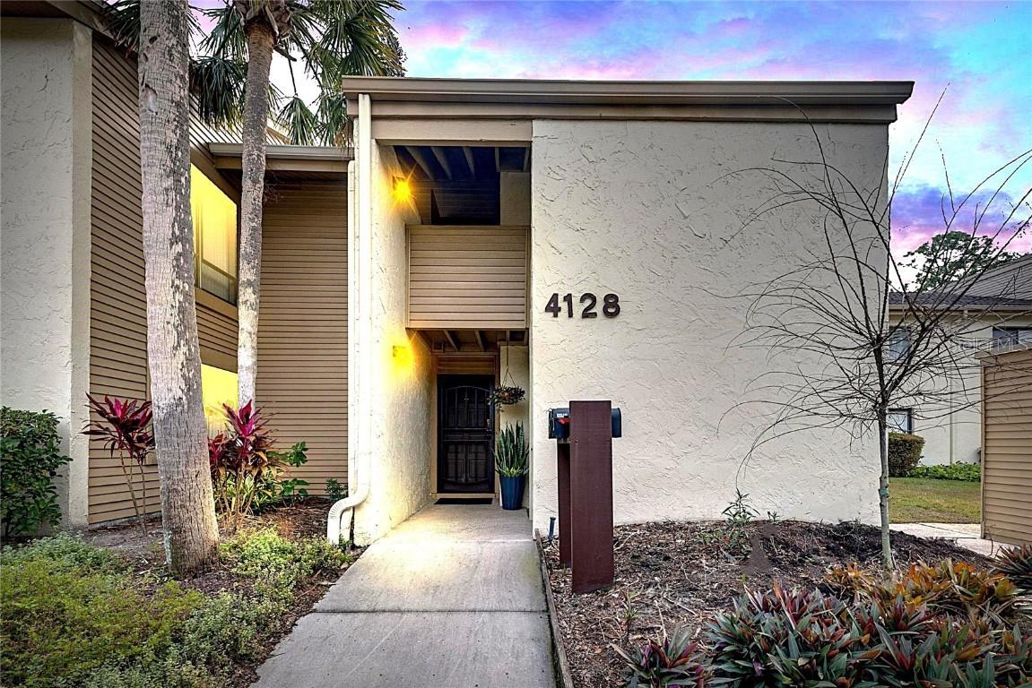 4128 Pinelake Ln. #101, Tampa, FL 33618