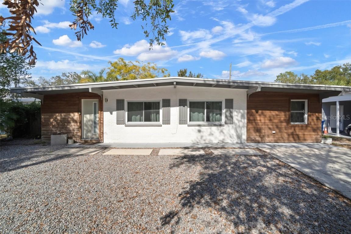 1916 E Clinton St., Tampa, FL 33610