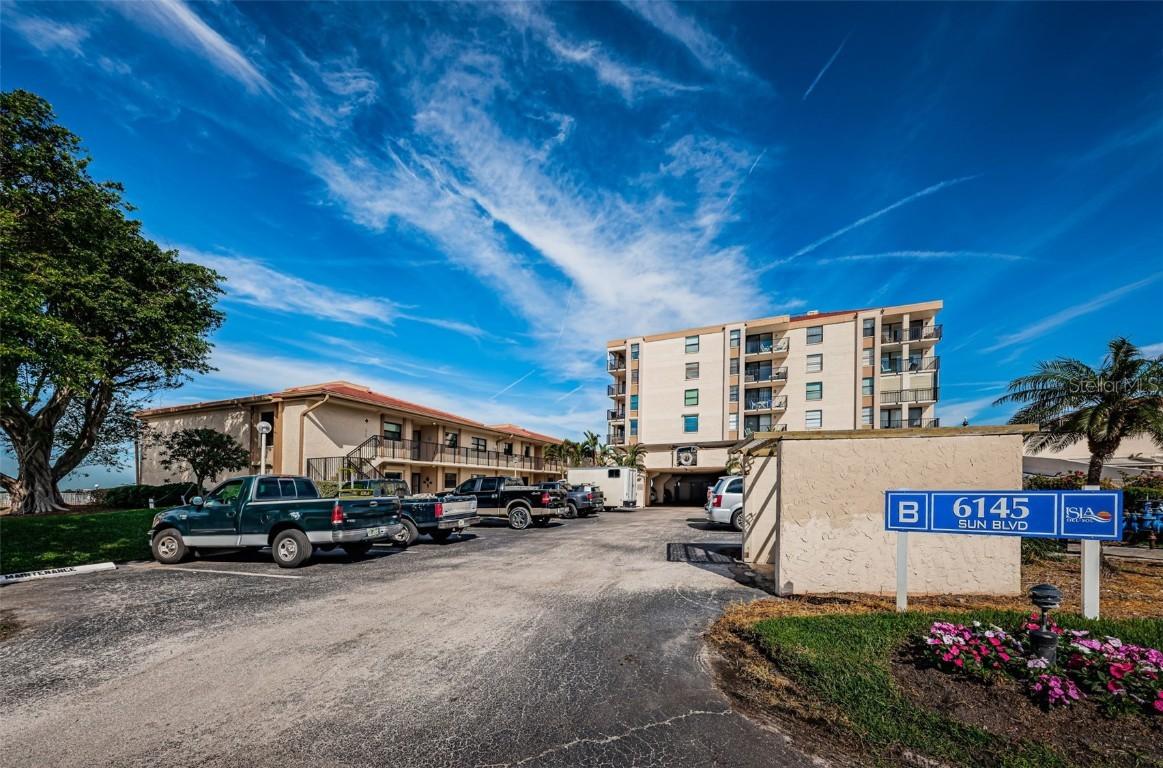 6145 Sun Blvd. #103, St Petersburg, FL 33715