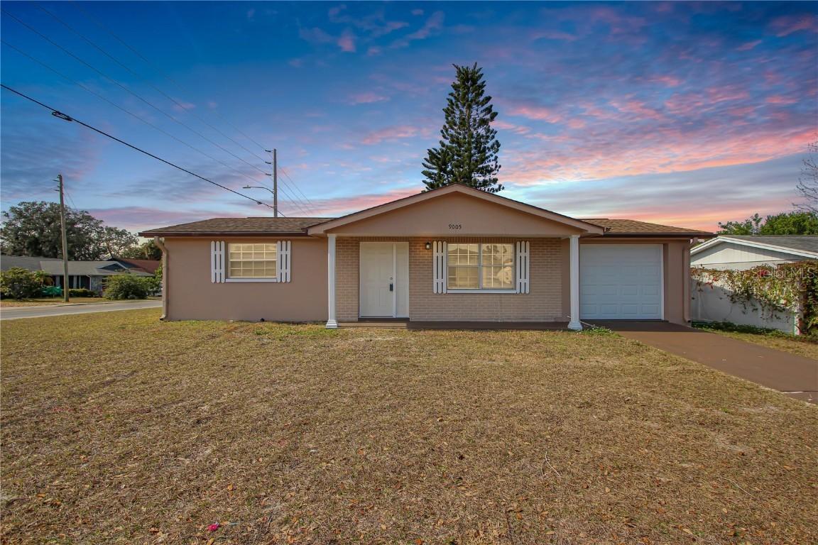 9005 Hunt Club Ln., Port Richey, FL 34668