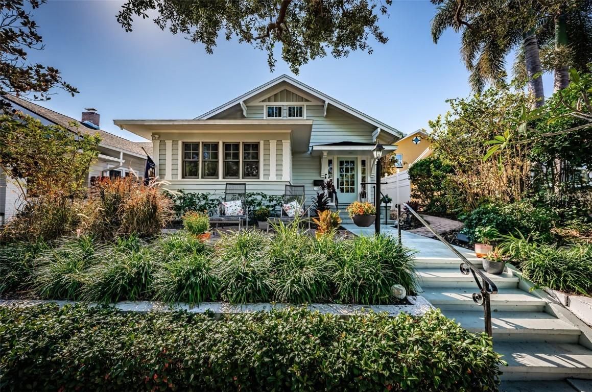 136 16th Ave., St Petersburg, FL 33704