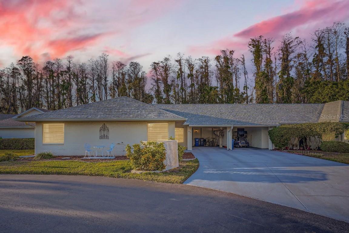 1752 Atrium Dr., Sun City Center, FL 33573