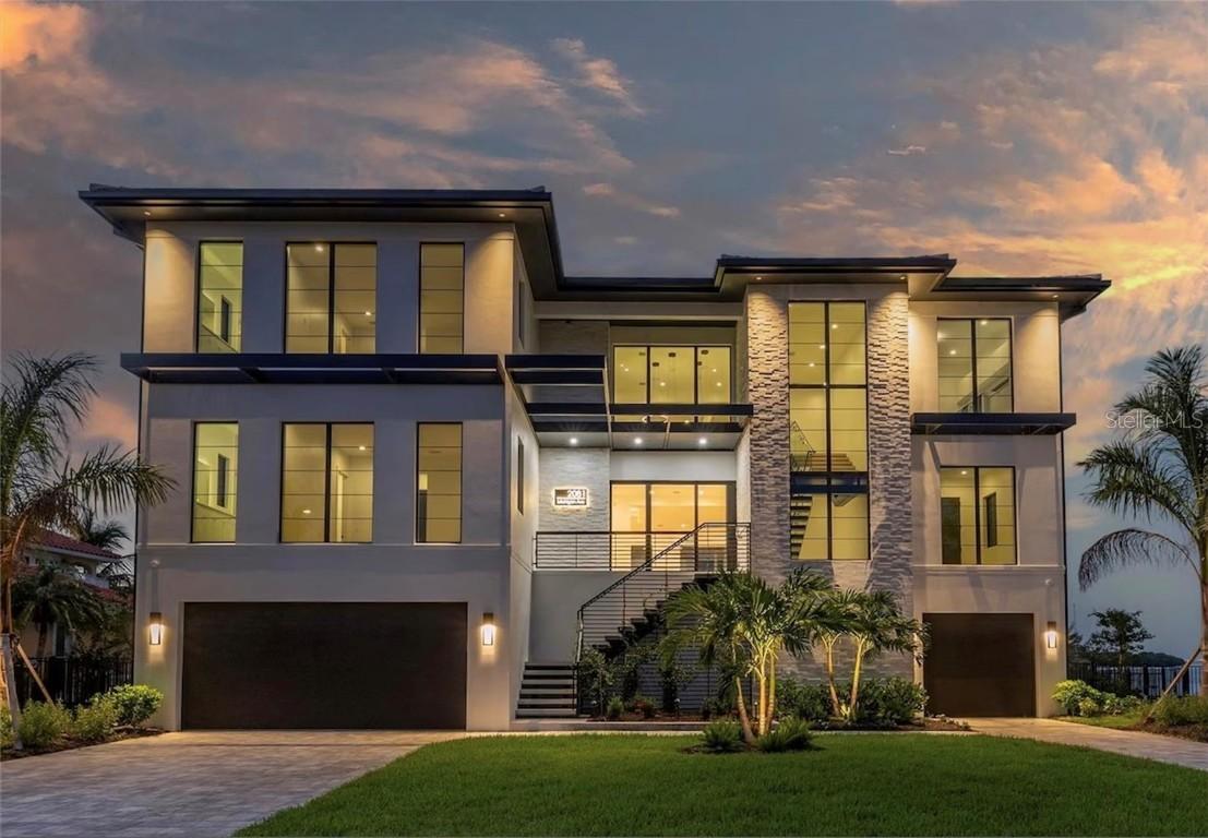 2081 Michigan Ave., St Petersburg, FL 33703