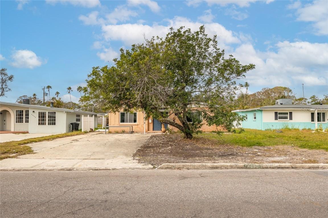 4000 Huntington St., St Petersburg, FL 33703