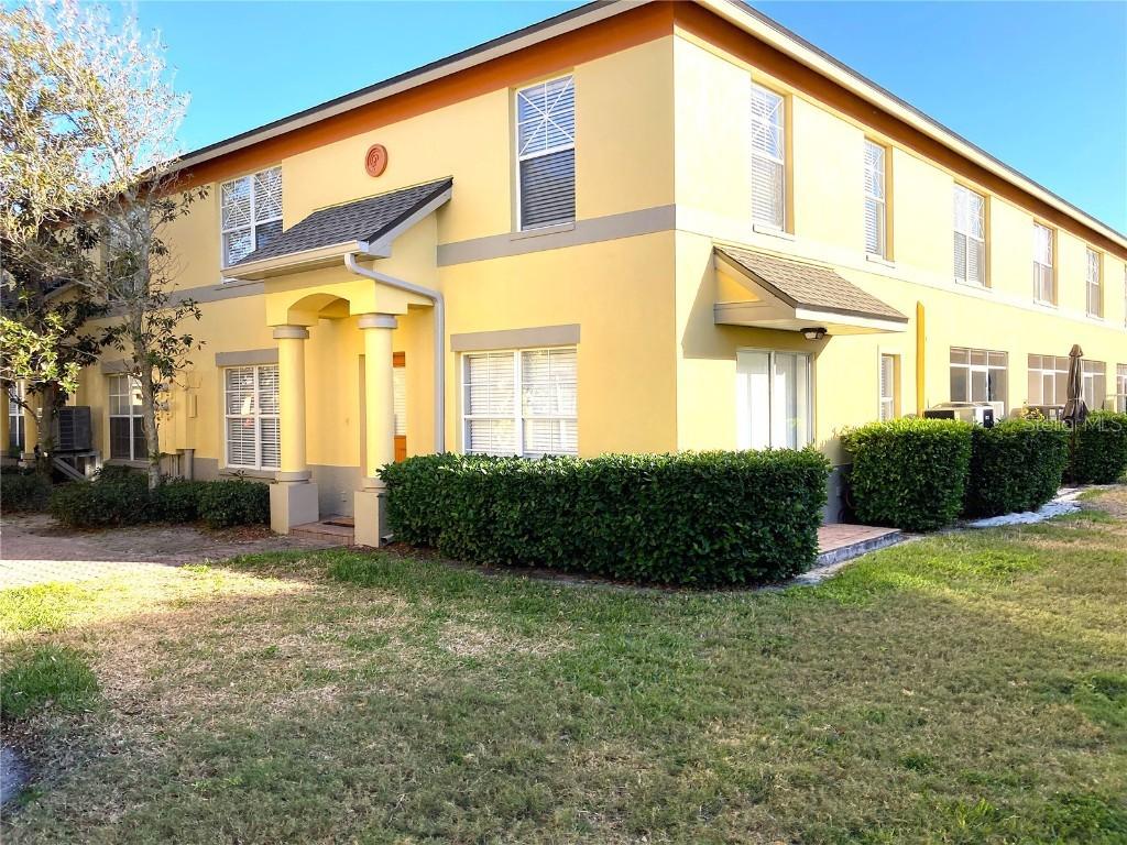 3863 Island Way, St Petersburg, FL 33705