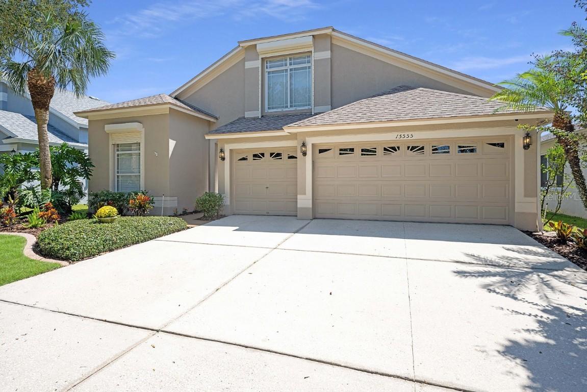 15555 Martinmeadow Dr., Lithia, FL 33547