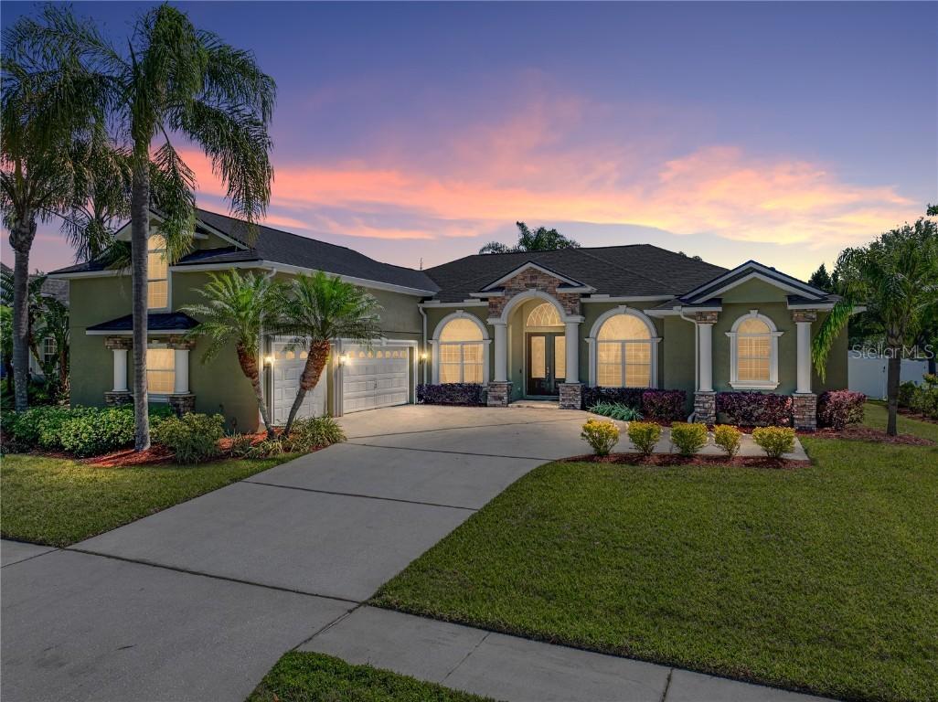 1111 Carriage Park Dr., Valrico, FL 33594