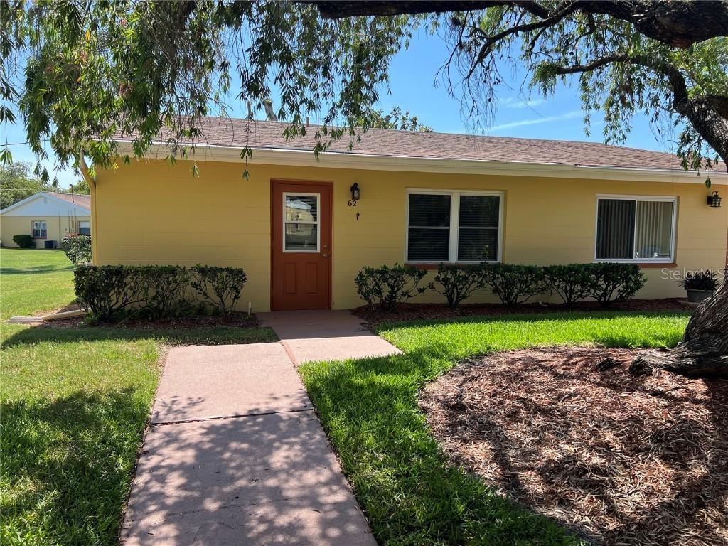 401 Dorchester Pl. #62, Sun City Center, FL 33573