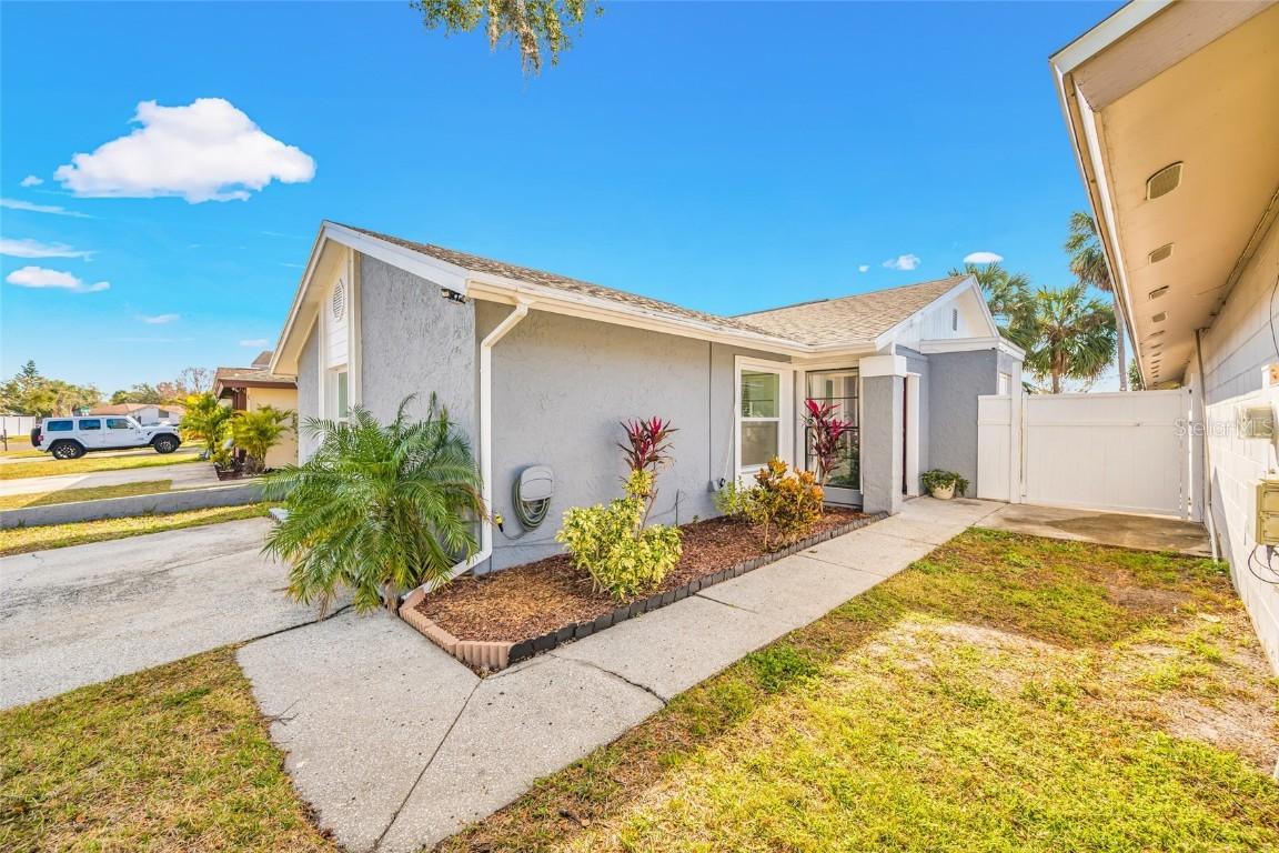 11045 Springridge Dr., Tampa, FL 33624