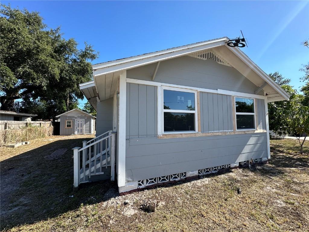 2126 N 43rd Ave., St Petersburg, FL 33714