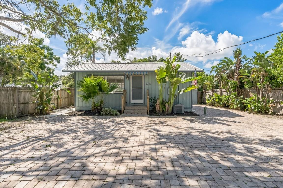 2424 Webber St., Sarasota, FL 34239