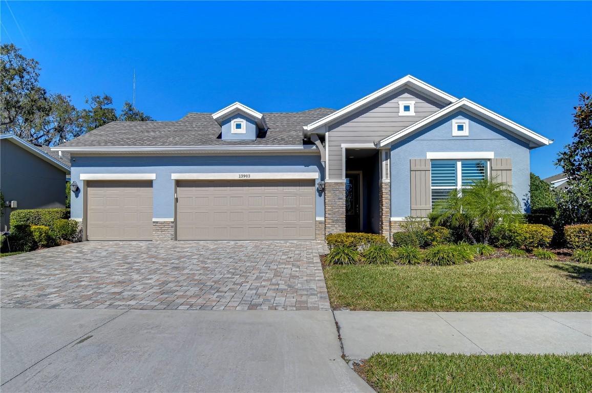 13903 Natures Reserve Dr., Lithia, FL 33547