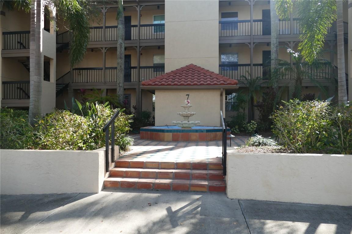 2400 Feather Sound Dr. #717, Clearwater, FL 33762