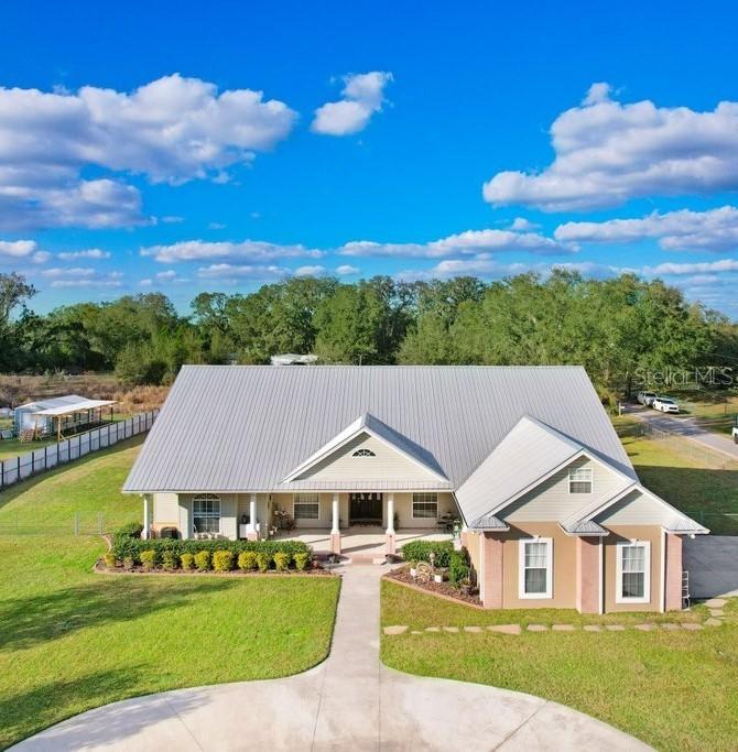 1702 W Knights Griffin Rd., Plant City, FL 33565