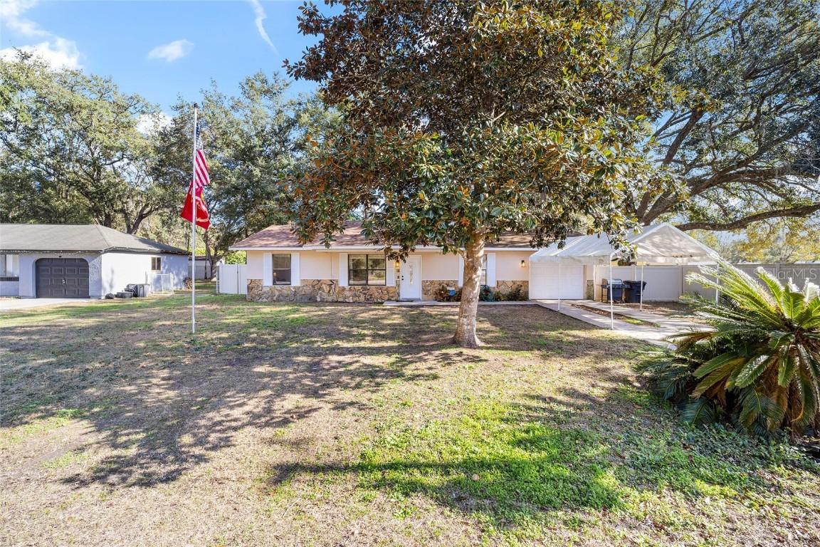 18 Pine Circle Dr., Ocala, FL 34472