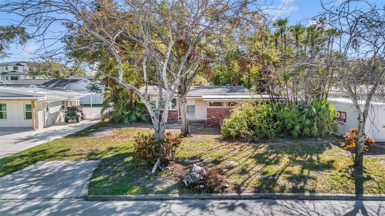 90 Huron Ave., Tampa, FL 33606