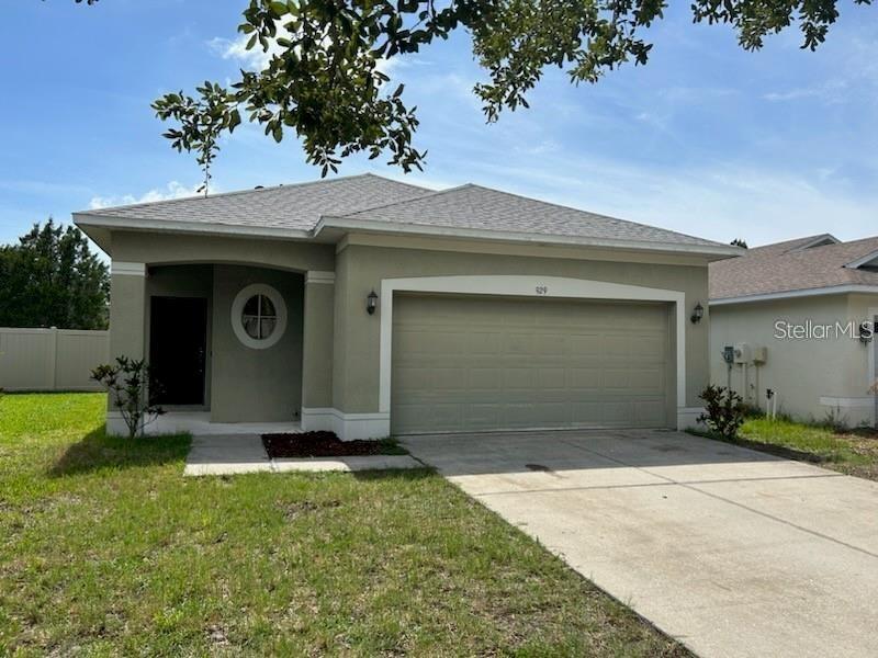 929 Windton Oak Dr., Ruskin, FL 33570