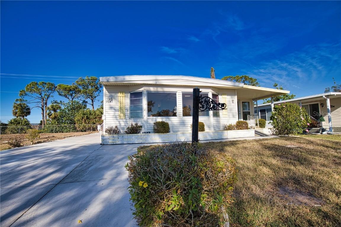 204 La Costa, North Port, FL 34287