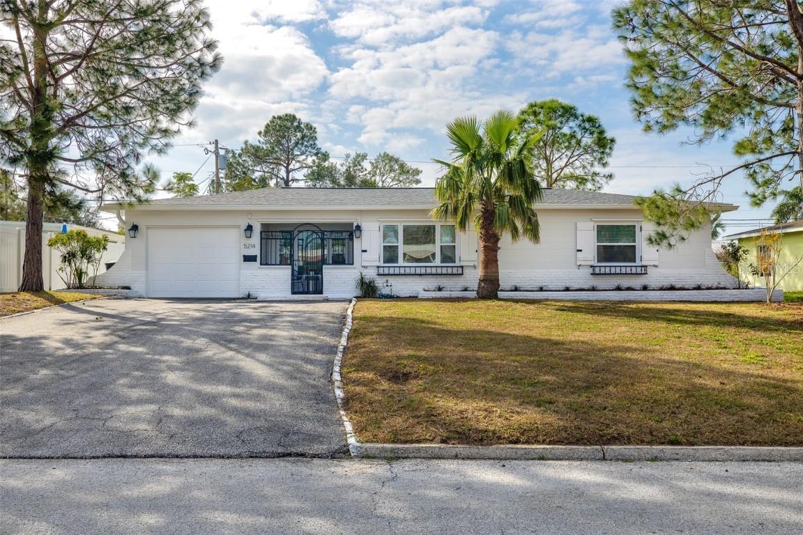 5214 25th Ave., St Petersburg, FL 33710