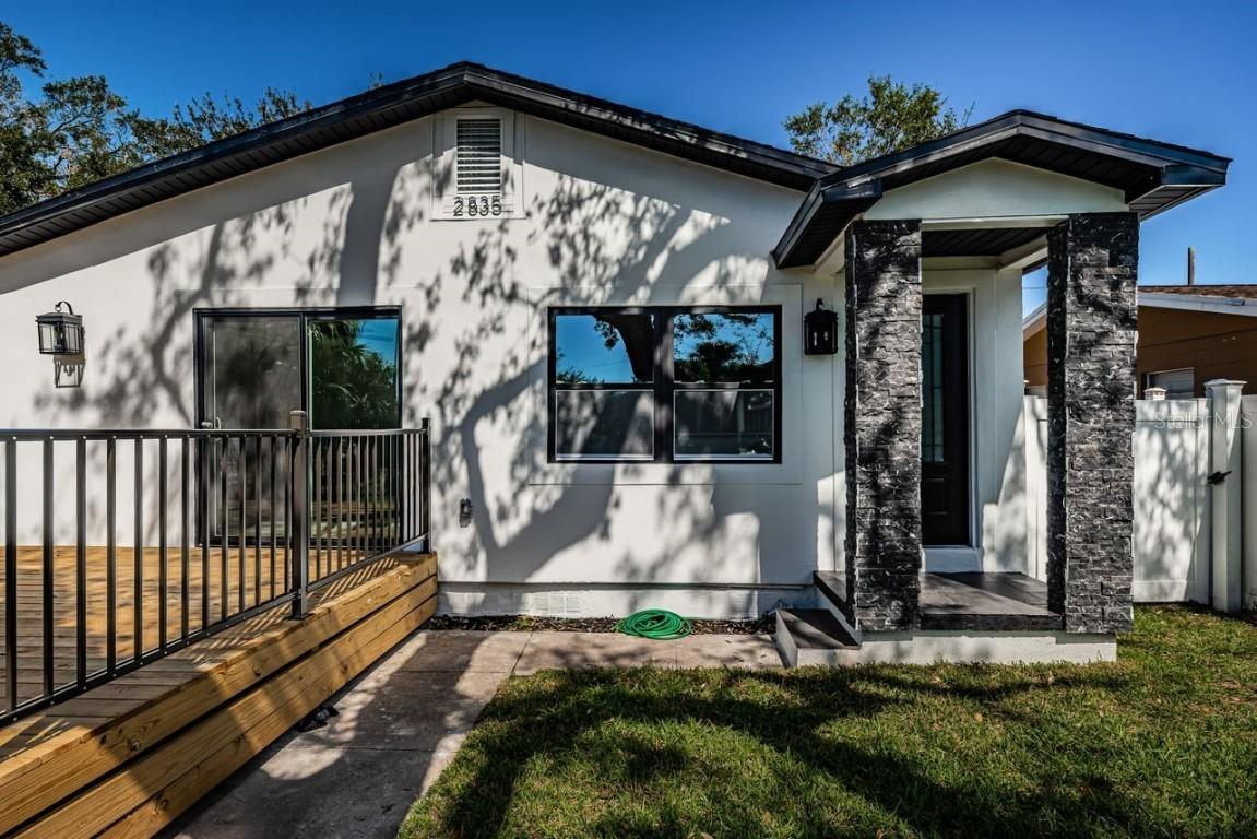 2835 Freemont Ter., St Petersburg, FL 33712