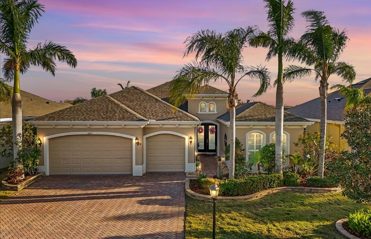 1607 Emerald Dunes Dr., Sun City Center, FL 33573