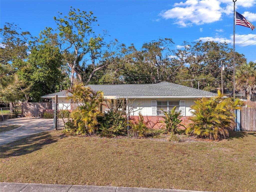1276 Bermuda St., Clearwater, FL 33755