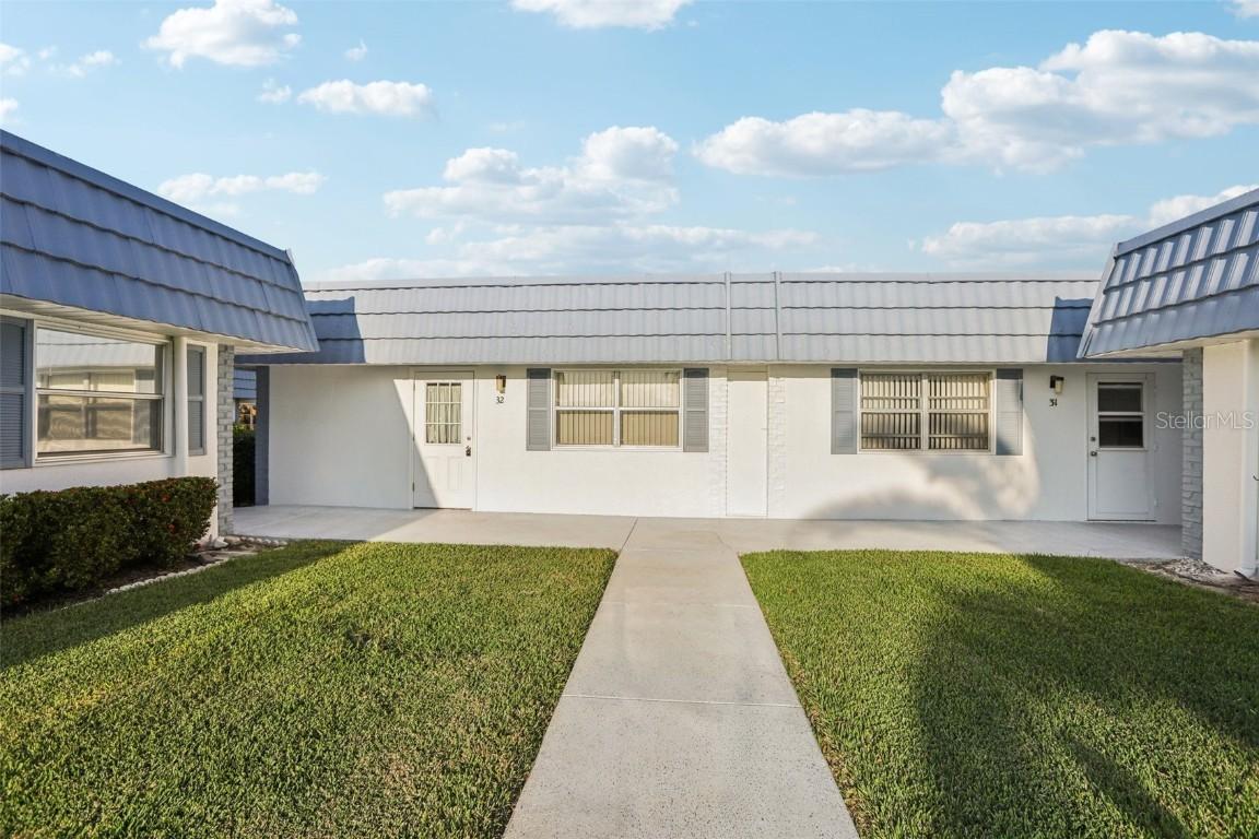 1901 Andover Way #32, Sun City Center, FL 33573