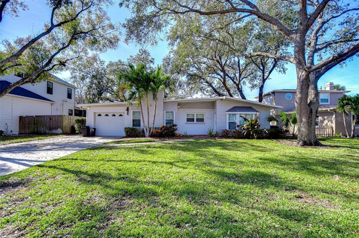 3621 S Belcher Dr., Tampa, FL 33629