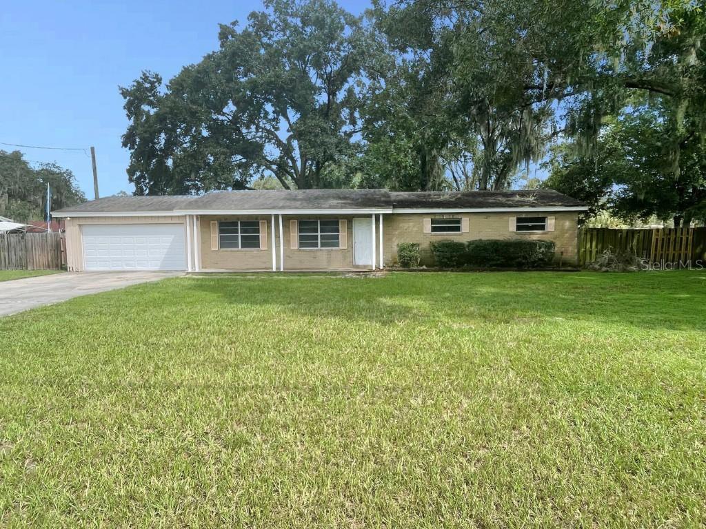 4211 Spring Ln., Lakeland, FL 33811