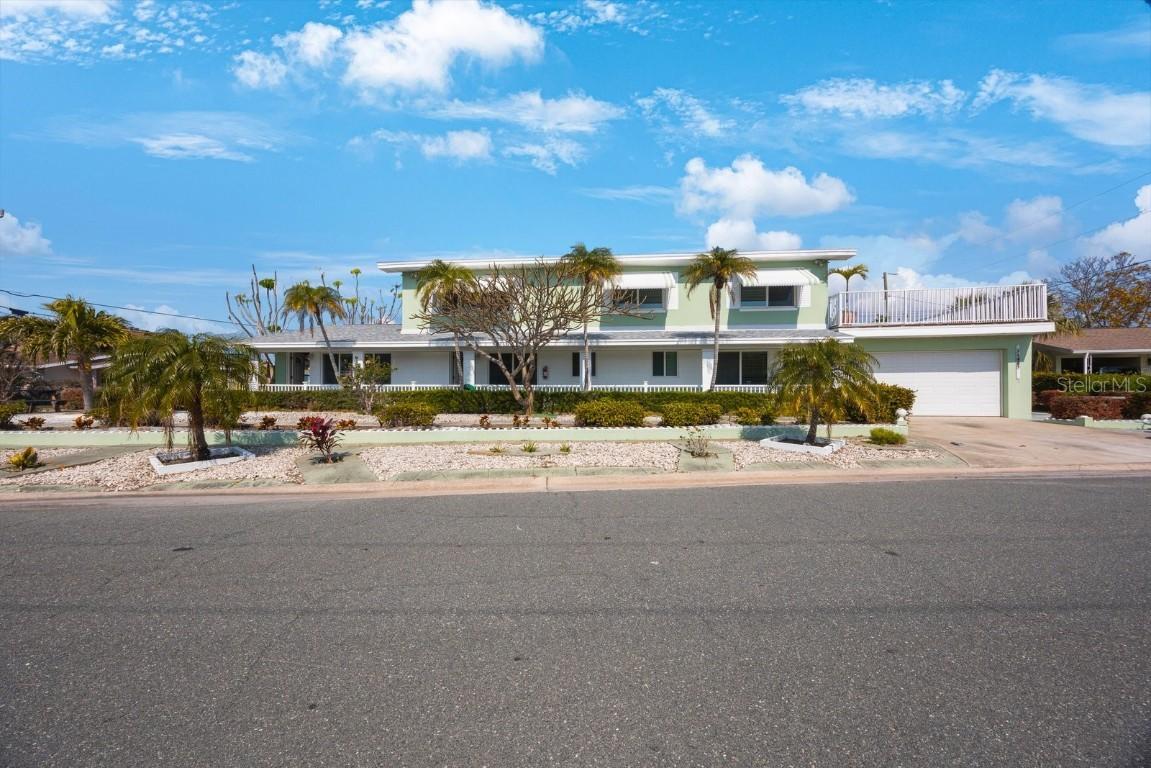 11485 2nd St., Treasure Island, FL 33706