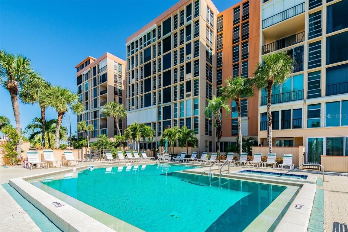 7400 Sun Island Dr. #207, South Pasadena, FL 33707