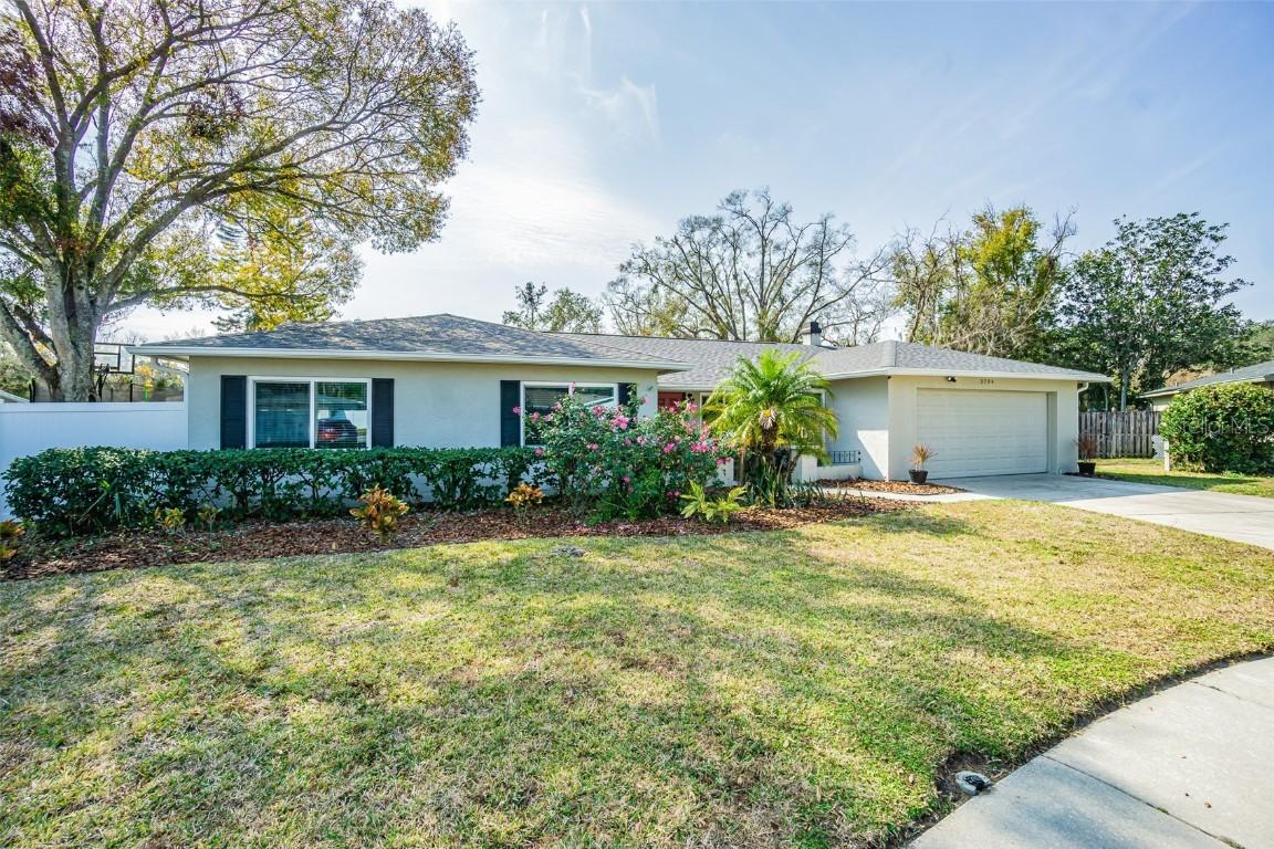 3704 Thornwood Pl., Tampa, FL 33618