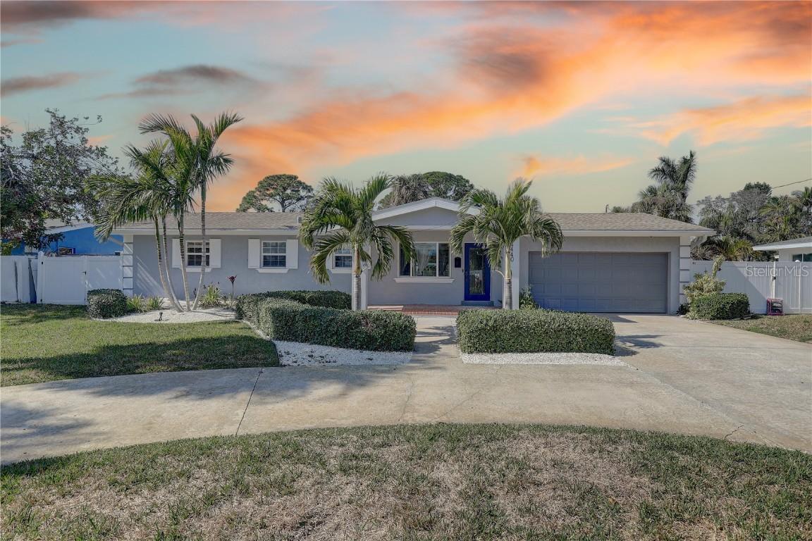 4440 Huntington St., St Petersburg, FL 33703